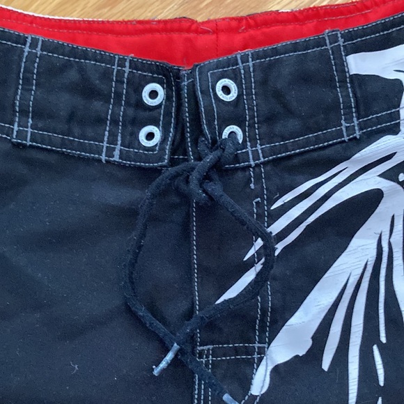 Hot tuna board shorts - Picture 3 of 4